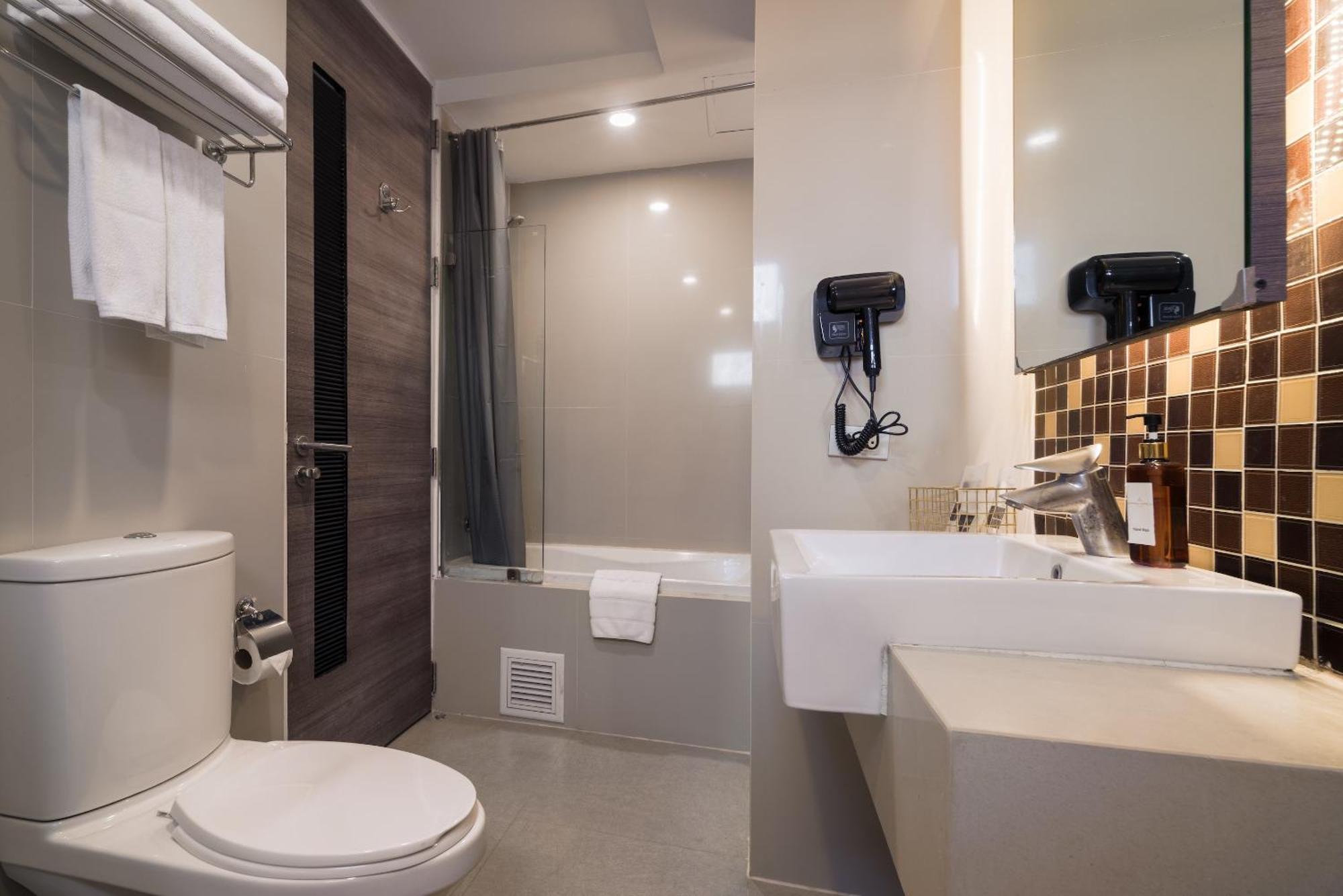 Aspira Suites Sukhumvit 20 بانكوك المظهر الخارجي الصورة